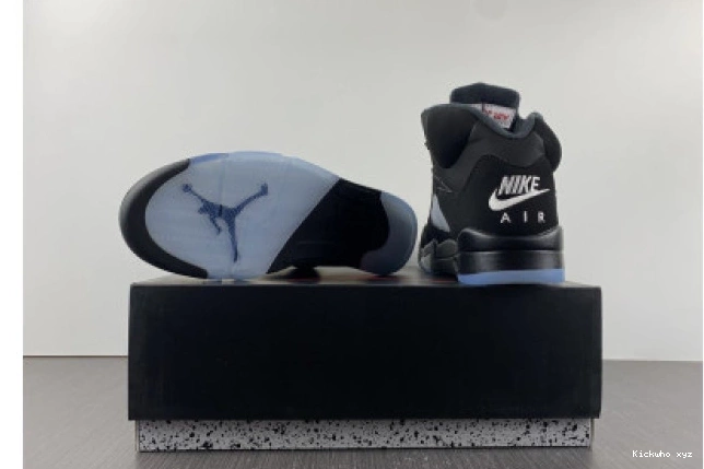 845035-003 (2016) 5 JORDAN METALLIC BLACK AIR 0715
